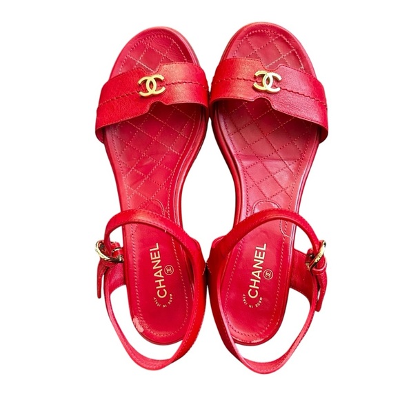 Authentic CHANEL Red Lambskin Leather Mattelasse & Gold Sandals Dress Shoes 37 C - Picture 6 of 16